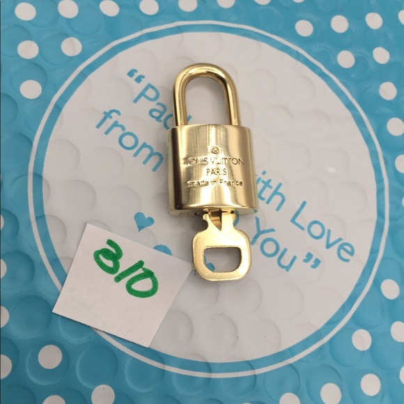 Louis Vuitton Lock and key set 310 - Picture 2 of 4